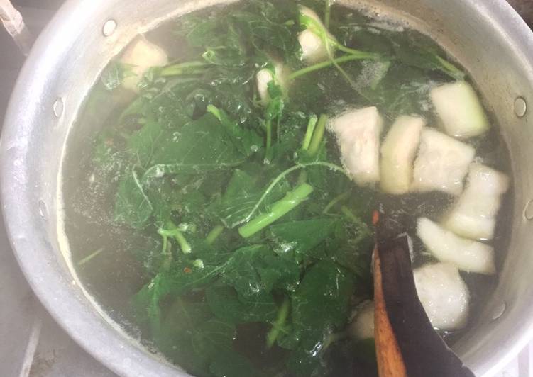 Resep: Untuk Mencoba Di RumahSayur Bening Bayam