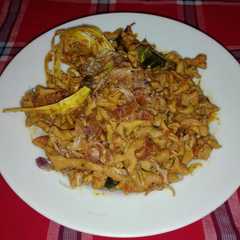 A picture of Usus kretep.