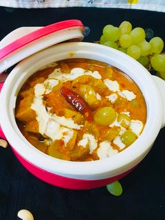 ककड़ी अंगूर की सब्ज़ी (Kakadi angoor ki sabzi recipe in Hindi) रेसिपी मुख्य फोटो