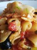 Calamarata con Stoccafisso, Pomodorini, Olive Nere e Capperi