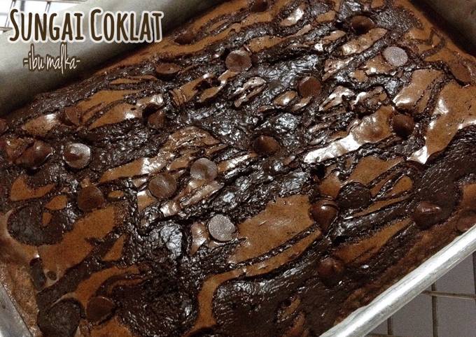 Brownies Sungai Coklat foto resep utama