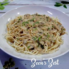 A picture of Mushroom Stroganoff.