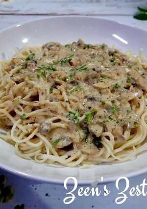 A picture of Mushroom Stroganoff.
