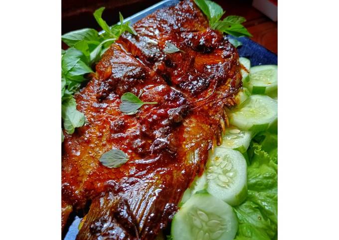 Resep Gurame Bakar Pedas Kecap Ala Teflon Oleh Tiara Moms 3 R Cookpad