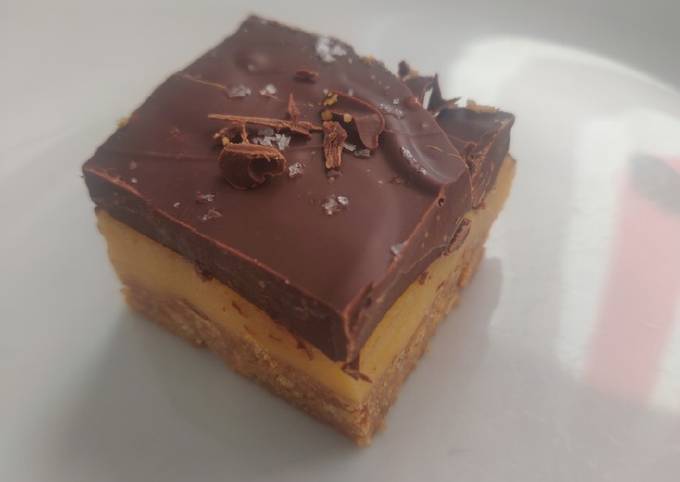 Dark Chocolate Millionaire Biscuit Squares