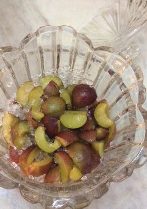 Hình của món Mận tía dầm đường phèn.