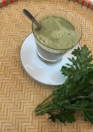 Hình của món Sinh tố ngải cứu.