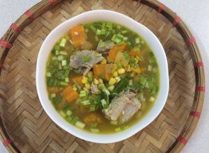 Hình của món Canh sườn non với BB và khoai lang.