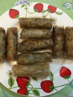 Hình của món Nem ốc lá lốt.