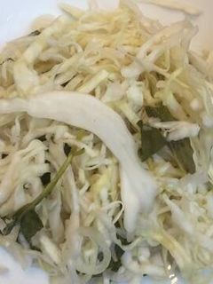 Hình của món Dưa bắp cải muối.