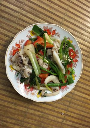 Hình của món Mực Hải Hậu xào thập cẩm..