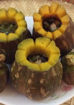 Hình của món Bí ngô hấp hải sản.
