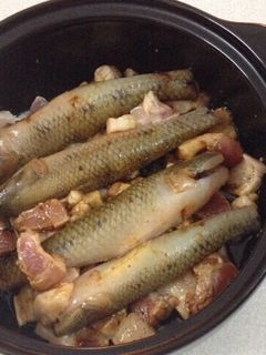 Hình của món Cá bống dừa kho thịt ba rọi.
