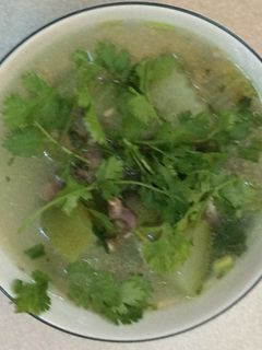 Hình của món Canh bí xanh nấu với xương gà.