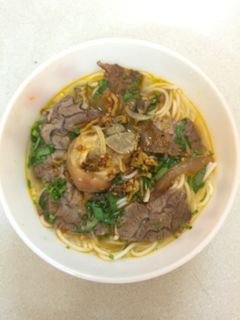 Hình của món Bún Bò Giò Heo Huế - O Duyên.