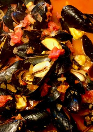 A picture of Indian Spiced PEI Mussels.