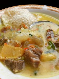 Foto resep Soto kaki sapi daging paru