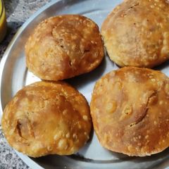 Urad dal kachori A picture of Urad dal kachori.