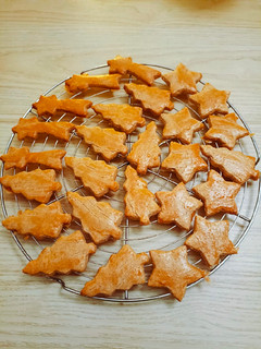 Una foto de Bredele: pastas de almendra y canela