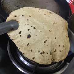 A picture of Plain chapati.