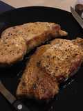 สเต็กหมูหมักเข้มข้น (Dry Brine Steak)