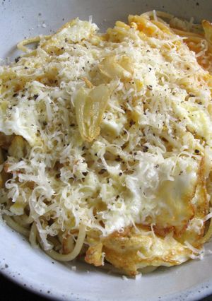 A picture of Fried Egg Spaghetti.