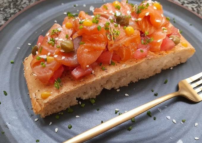 Tosta De Salm N Marinado En Base De Focaccia Receta De Toni Mart N Cookpad