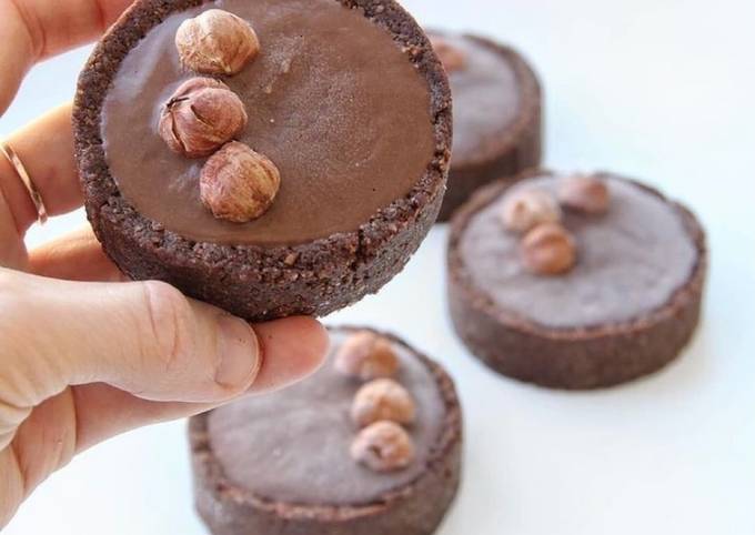 Тарталетка с карамелью и шоколадным ганашем