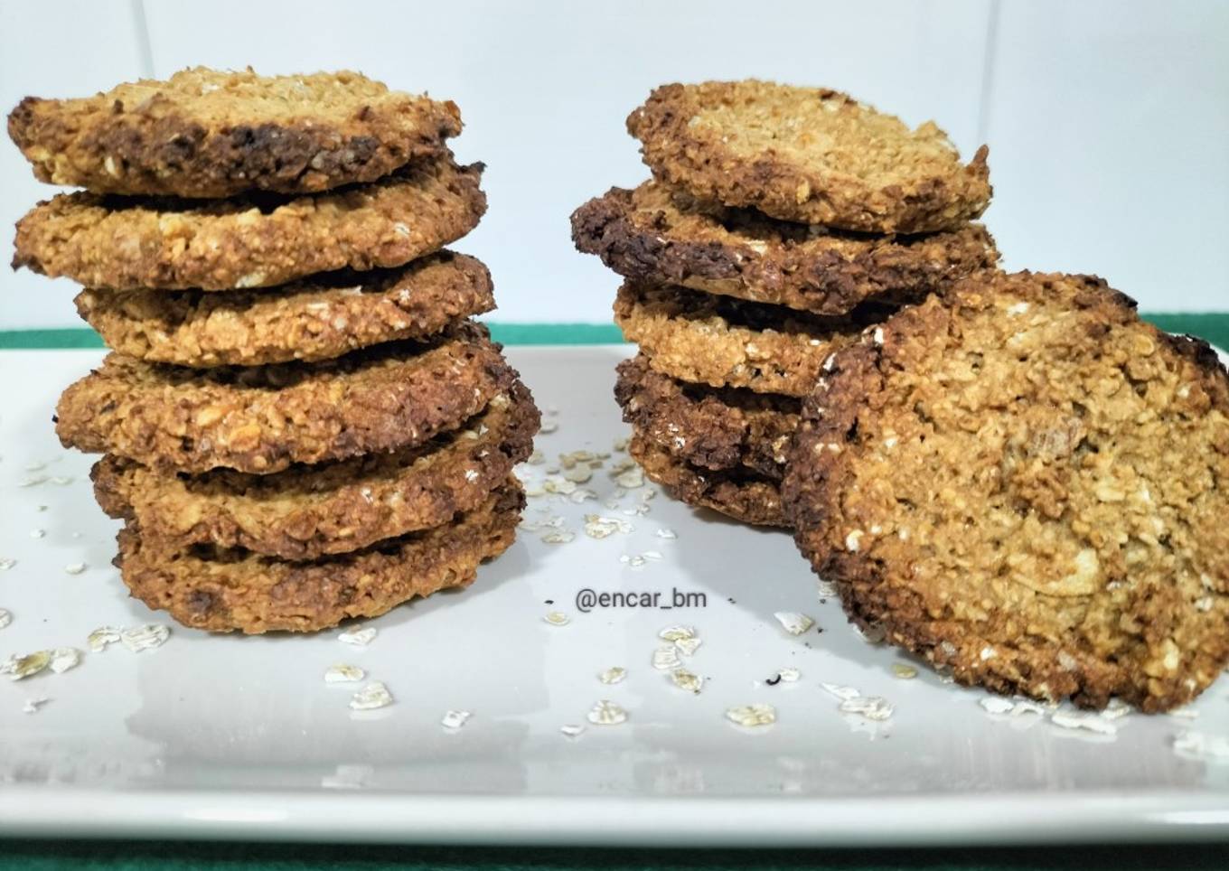 Galletas crujientes de avena y cacahuete