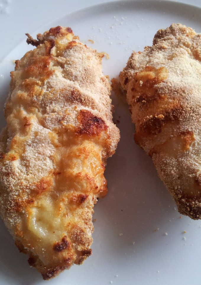 Una foto de Libritos de pollo rellenos de jamón dulce y quesos (en horno y fritos)