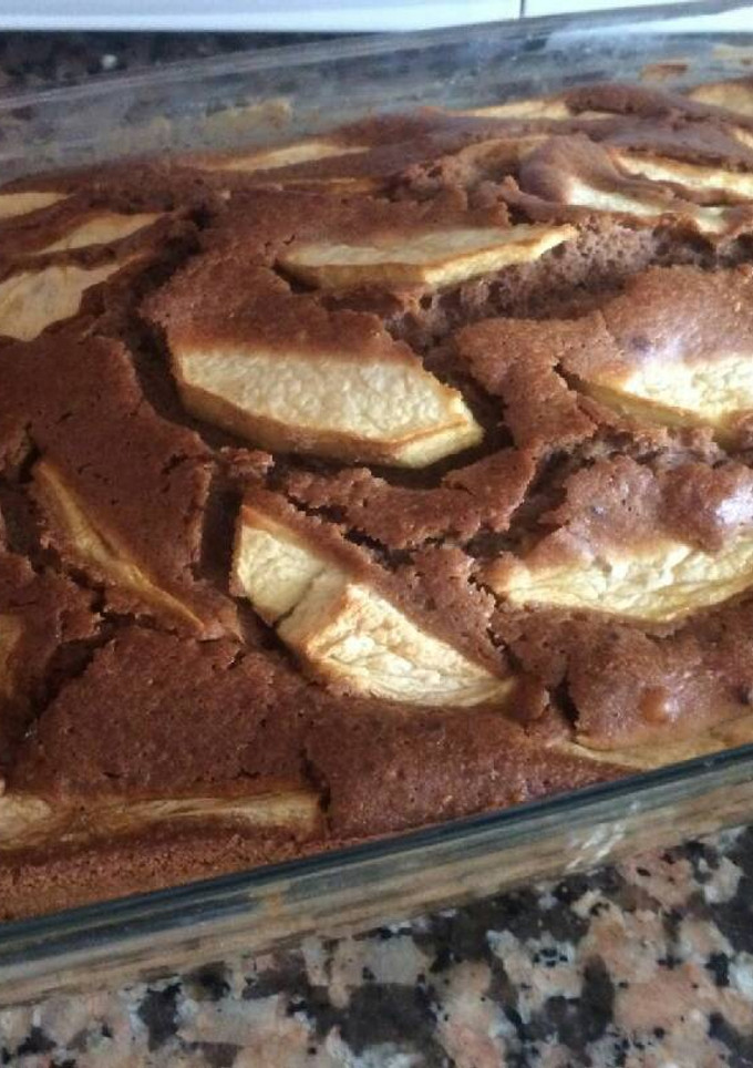 Una foto de Bizcocho de cacao y manzana