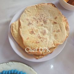 A picture of Shawarma bread.