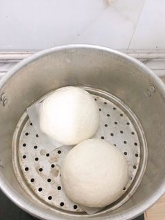 Hình của món Bánh bao nhân thịt 🥠.