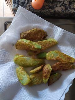 Una foto de Chuchu (o chayotera) estilo patatas gajo