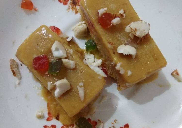 Mango frozen yogurt ice cream