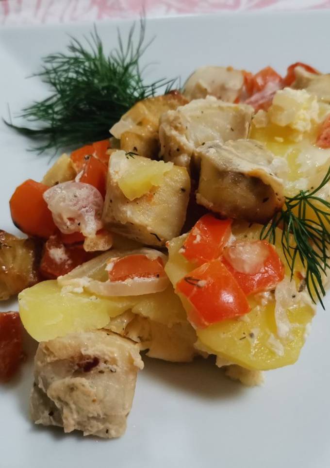Тилапия с картошкой в духовке