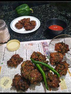 ক্যাপ্সিকাম বা বেলপেপার পকোড়া (Capsicum or Bell pepper Pakora recipe in bengali) রেসিপির প্রধান ছবি