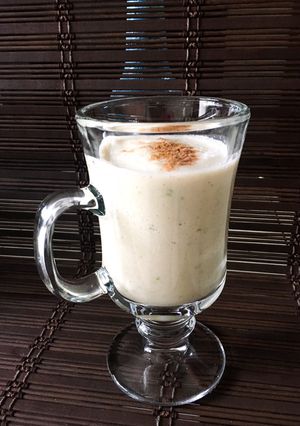 Una foto de Jugo de manzana y avena