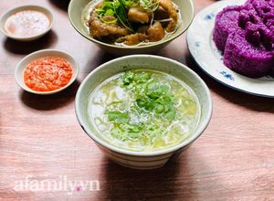Hình của món Súp Gà Vi Cá.