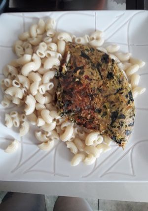 Una foto de Tortilla de jurel y verduras