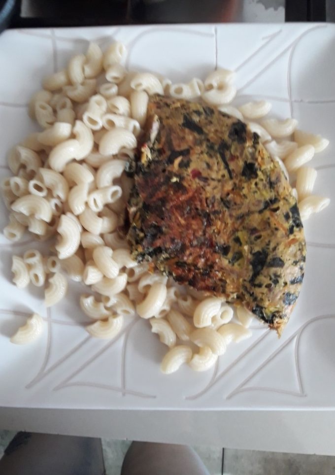 Una foto de Tortilla de jurel y verduras