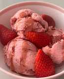Παγωτό φράουλα με 3 υλικά