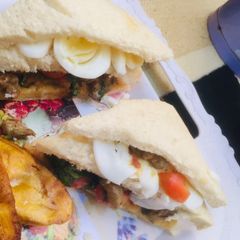 A picture of Easy sandwich.
