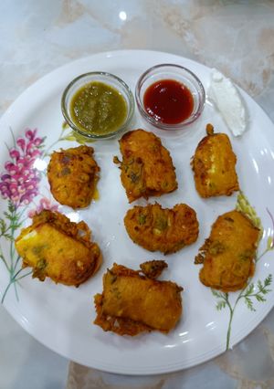 A picture of Paneer Pakode.