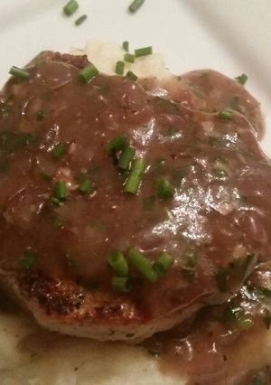 A picture of Burger & Gravy w/ Taters.