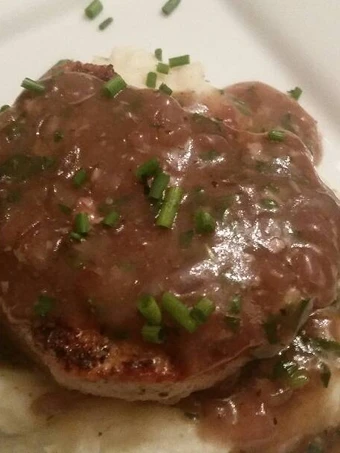 Easy Way Make Recipe Burger &amp; Gravy w/ Taters that is Can Pamper Your Tongue, Delicious}