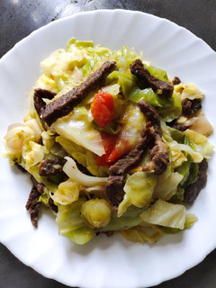 A picture of Beef with Cabbage.