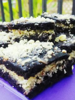 Foto resep Eggless Brownies with Cheese Crumble