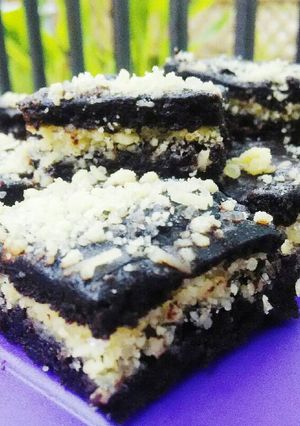 Foto resep Eggless Brownies with Cheese Crumble