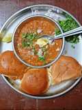 बटर पाव भाजी (Butter Pav Bhaji Recipe In Marathi)